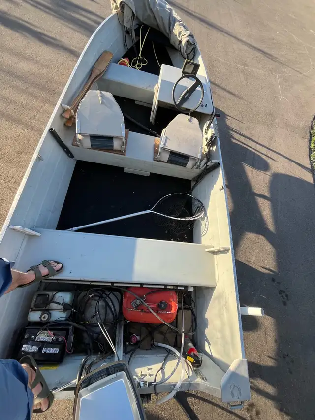 16’ fishing boat  in Powerboats & Motorboats in Saskatoon - Image 6