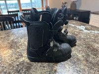  Snowboard boots, DC Echo size 5