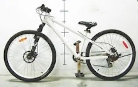 Silver Mountain Bike. Dual disc brakes in Mountain in City of Toronto - Image 5