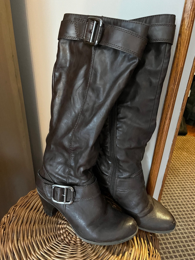 Taxi leather boots in Women's - Shoes in Thunder Bay