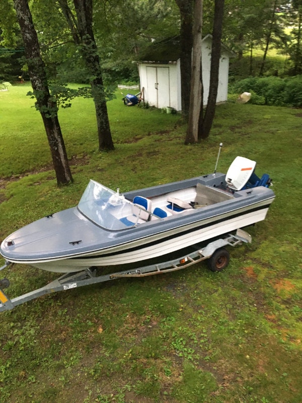Boat with trailer Powerboats & Motorboats Miramichi Kijiji