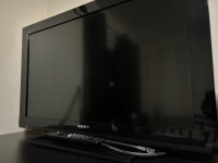 sony KDL-32BX320 Flat Screen TV (32”)