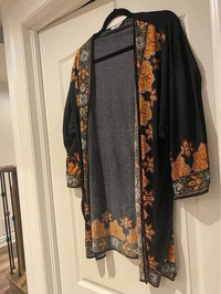 NEW Women’s Kimono (M/L)