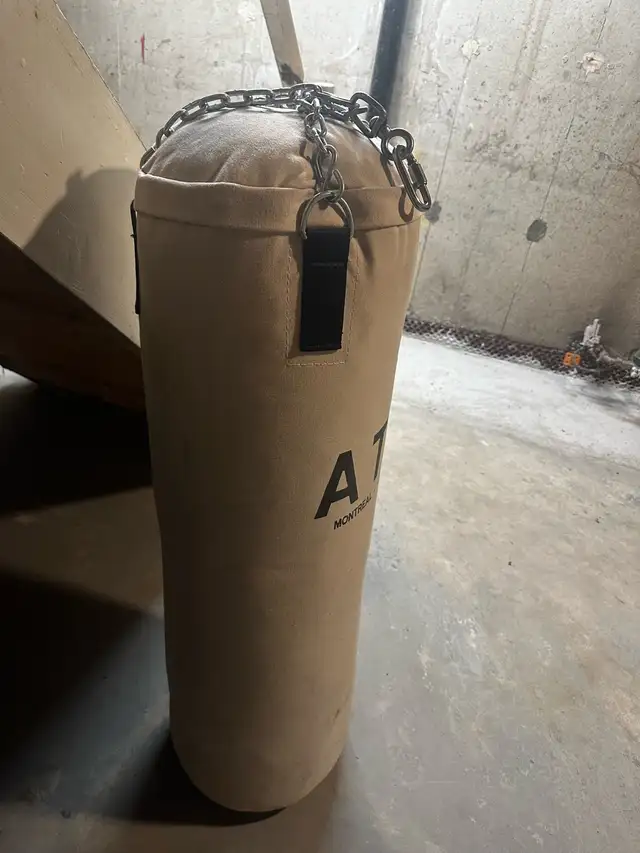 punching bag in Hobbies & Crafts in London - Image 6