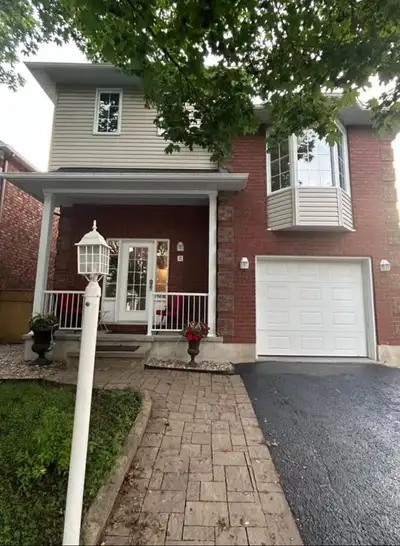 RENTED!! SVP LIRE ATTENTIVEMENt! Si l’annonce est là, c’est que c’est encore disponible! Je ne répon...