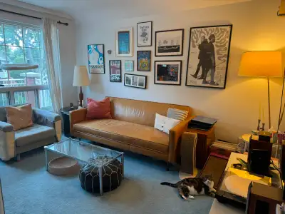 Bright Upper-Floor Apartment – Bloor West Village | $2,100/Month – Utilities & Internet Included Ava...