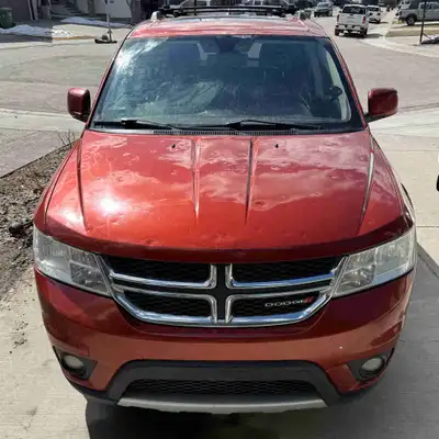 Starts and runs fine in all weather. Very spacious and accommodates up to 7 people with flip up seat...
