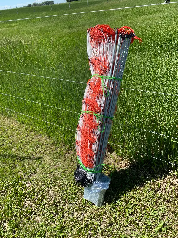 Electric fence supplies in Livestock in Lethbridge - Image 6