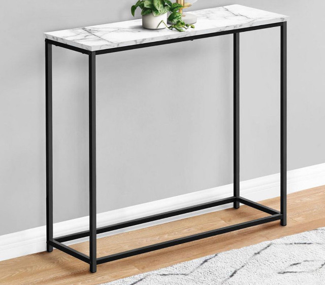 New console table | Other Tables | London | Kijiji