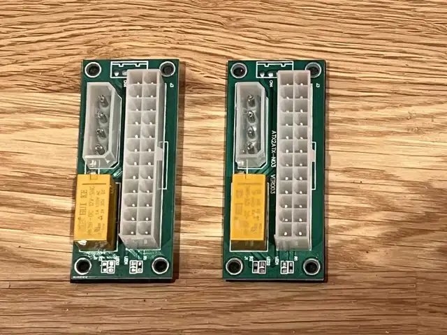 Adaptateurs d'alimentation ATX 24 broches vers Molex 4 broches in System Components in Lévis - Image 2