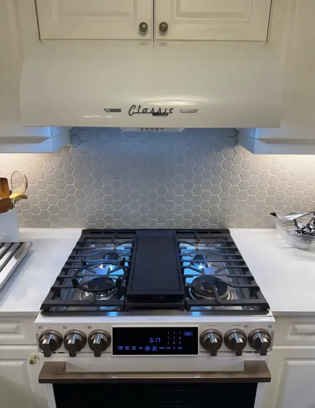 Appliance installation and repair in Stoves, Ovens & Ranges in Markham / York Region - Image 4