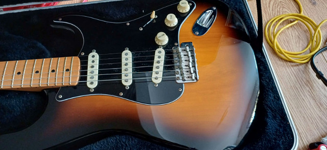 $850 OBO - Classic Series '50s Stratocaster W mods in Guitars in Saint John - Image 2