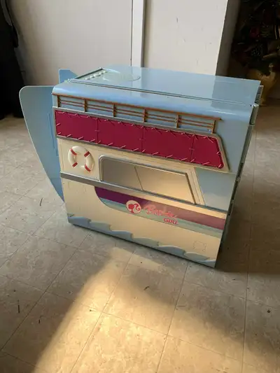 I am selling a good condition Barbie Party Plane & Ship 2 in 1 Playset Jet Yacht Cruise Works. This...