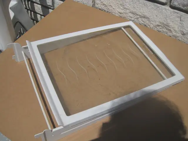 Various Fridge Parts - Pièces Divers des Frigos... in Refrigerators in City of Montréal - Image 6