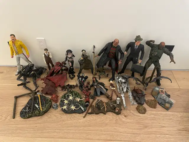 Action Figures65192924328707123