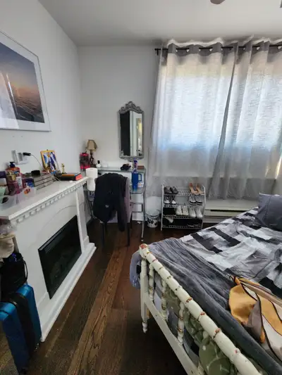 St Clair W at Winona  dr mn flr furn'd private room for girl