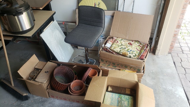 Garage sale June 24& 25th Golf Links Dr. Aurora Ontario | Garage Sales