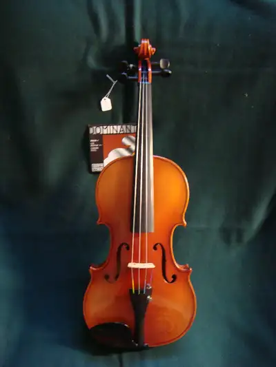 1987 Hans Wagner 4/4 Model 98 #381 Made in West Germany for C.A. Gotz. Spruce top. Maple back and ri...