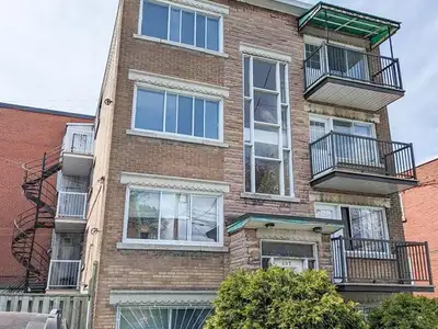 Beau 5 1/2 à louer Lachine