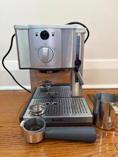 Works perfectly, can deliver for a fee Pick up St Clair and Dufferin area Regular price $200