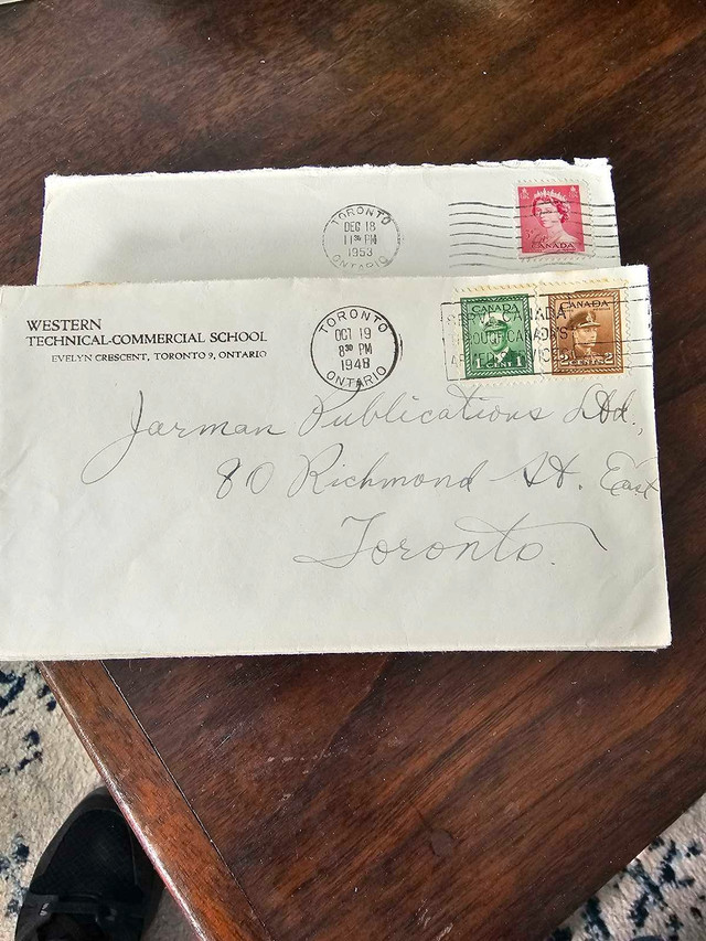 Old envelopes with address and stamps  dans Loisirs et artisanat  à Région d’Oshawa/Durham