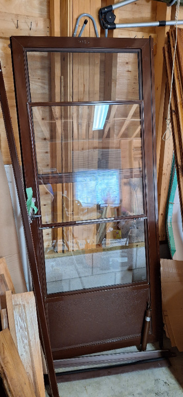 Dark Brown Aluminum Glass / Screen 34" Door in Windows, Doors & Trim in Muskoka - Image 2