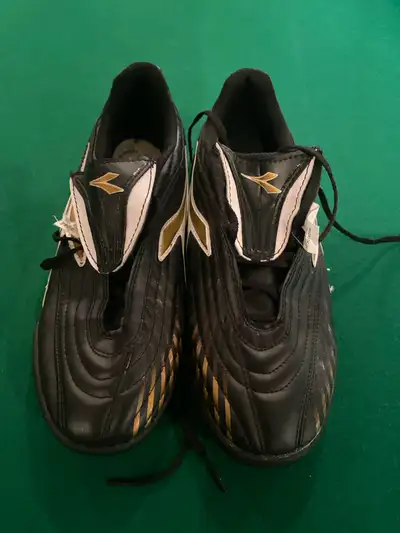 Brand New Diadora indoor soccer shoes, View more