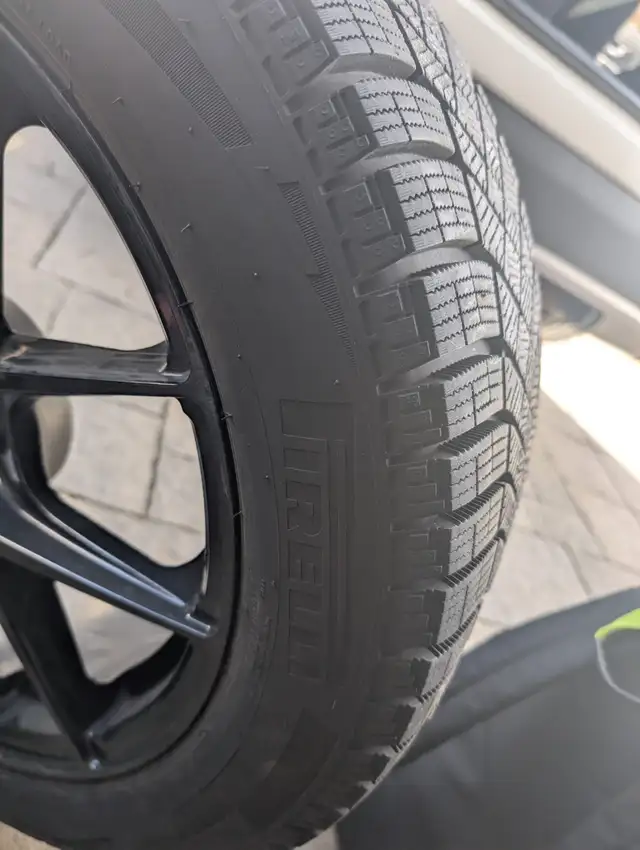 Pirelli Winter Tires on Genuine Genesis Rims 225/50 R17 in Tires & Rims in Markham / York Region - Image 5