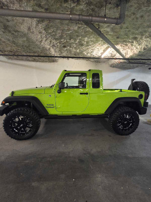 2013 jeep JK8 for sale