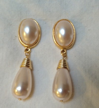 Vintage Faux Pearl Dangle  Earrings