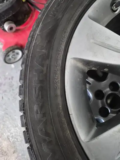 Set of 4: 235/55 R19 Toyota 19 inch Wheels and Winter Tires. Original Toyota 19 inch Wheels from Toy...