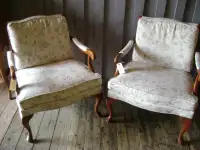 2 Lovely Stylish Living Room /Occasional Chairs
