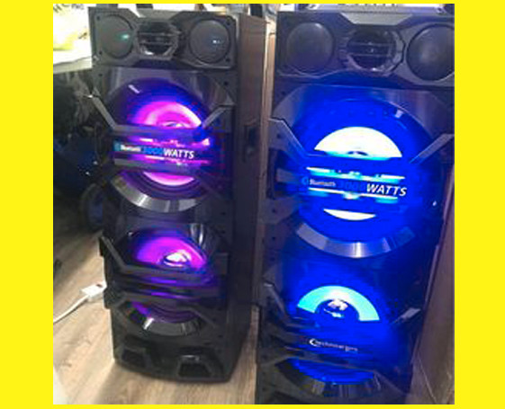 3000 + 3000 Watts BLUETOOTH Karaoke SPEAKER SYSTEM USB, SD Card in iPod & MP3 Accessories in Mississauga / Peel Region - Image 2