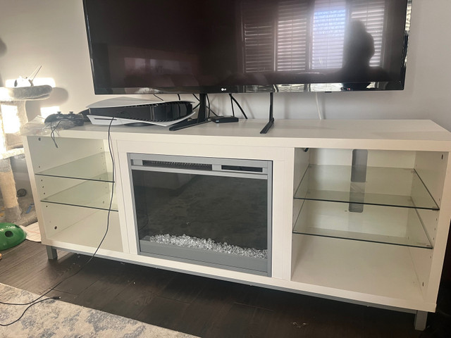Tv stand  in TV Tables & Entertainment Units in City of Toronto - Image 3