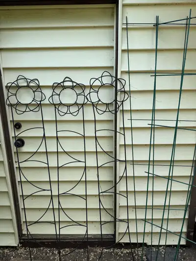 Add some decorative flair to your garden with these five metal garden panels! These panels are used...