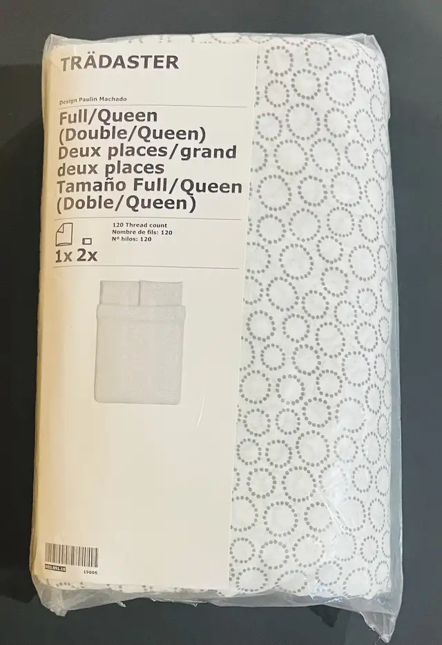 (BRAND NEW) IKEA - Tradaster Full/Queen Duvet Cover Set in Bedding in Oakville / Halton Region - Image 2