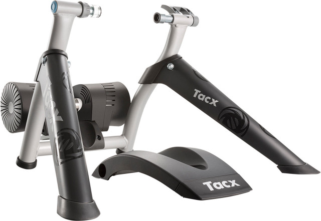 Tacx Bushido Smart Trainer in Other in Kitchener / Waterloo