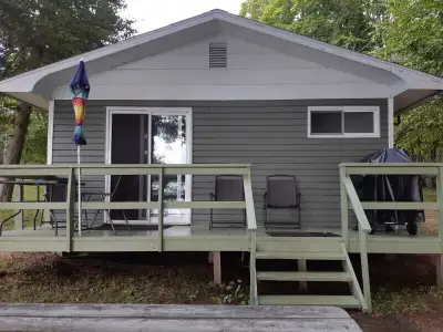Waterfront cottage rental on Mcquaby LAKE / randrcottages.ca, View more