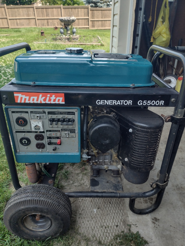 Makita G5500R Gas Generator in Power Tools in Barrie