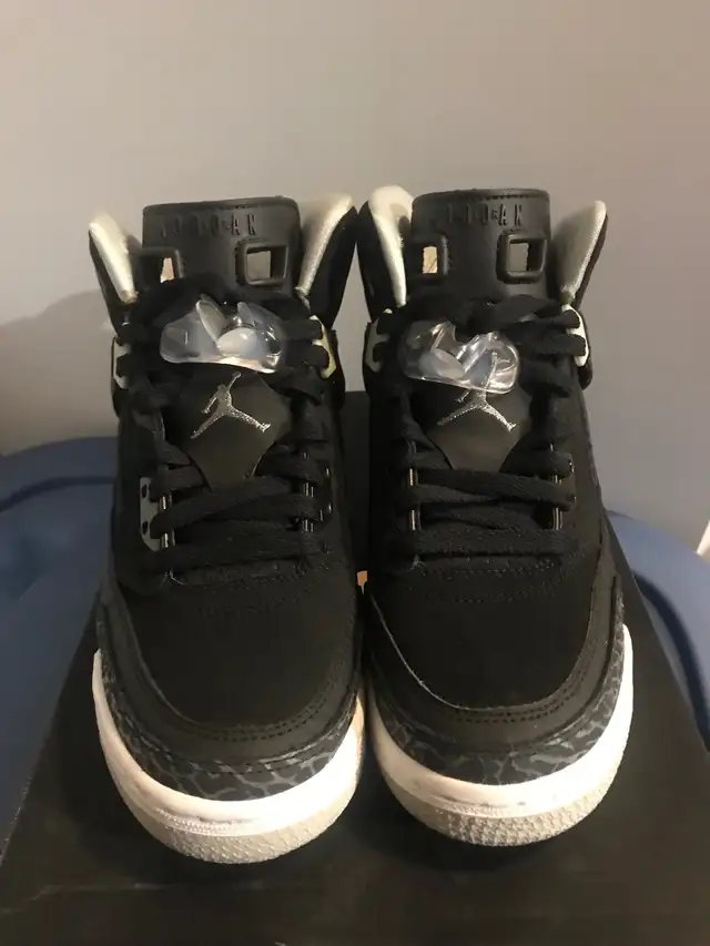 Air Jordan Spizike Oreo -7y in Men's Shoes in City of Toronto - Image 5