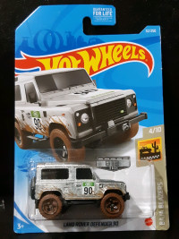 Hotwheels Land Rover Defender 90 - Zamac 