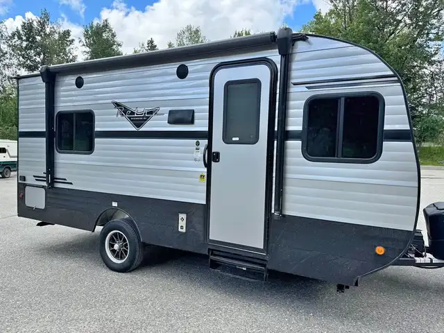 2022  NEW  Riverside Rv Intrepid Travel Trailer in Travel Trailers & Campers in Quesnel - Image 2