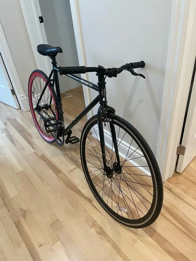Vélo fixie Pure Fix – Style urbain, prêt à rouler in Fixie (Single Speed) in City of Montréal - Image 6