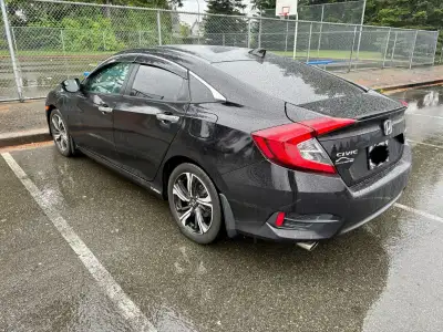 2017 Honda Civic Touring Rebuilt Title 176,000km odometer Serious buyers only I won’t respond to onl...