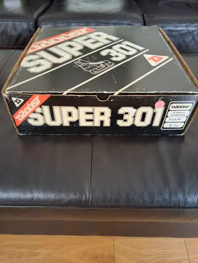 Vintage Daoust Super 301 National Ice Skates, View more