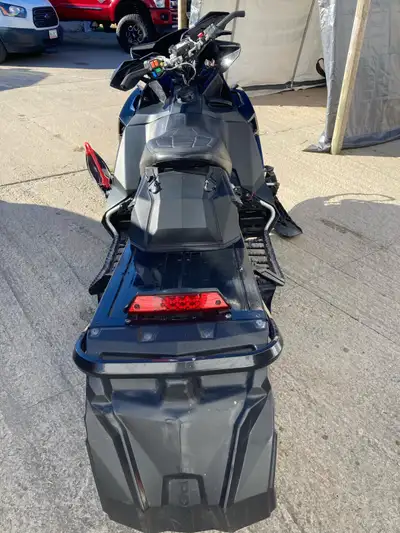 This pre-owned Polaris Indy XC snowmobile is a powerful trail machine built for performance and reli...