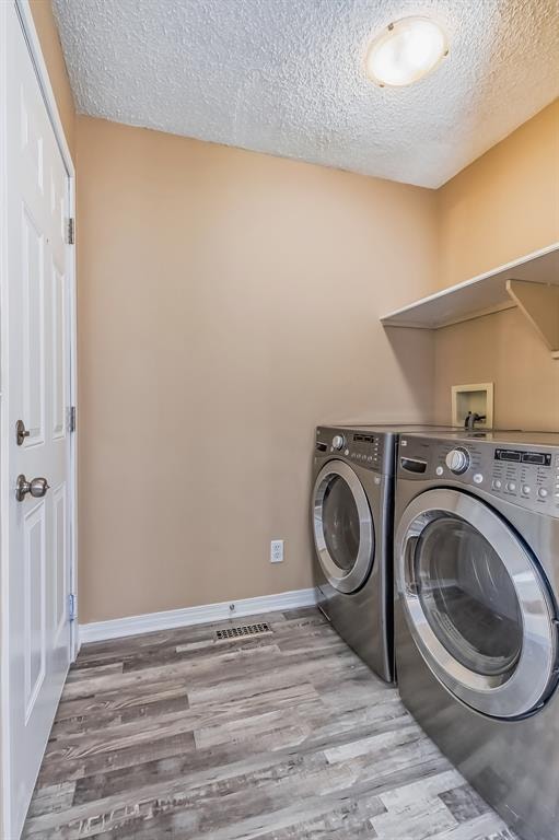 3 Beds 3 Baths House for rent in Country Hills Long Term Rentals