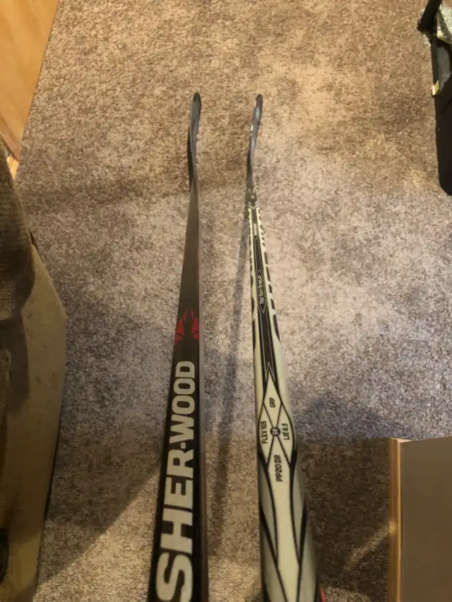 Never used hockey sticks in Hockey in Portage la Prairie - Image 4