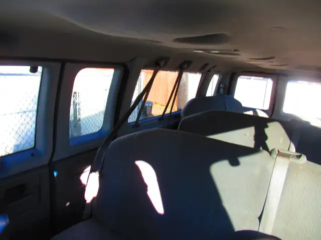 2011 Ford E3500 van604128078820823048