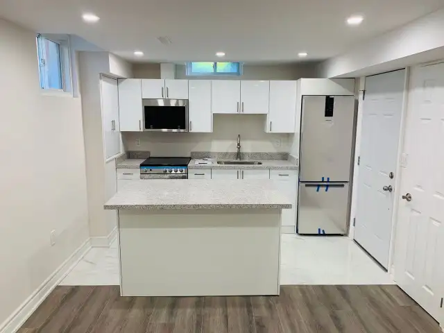 Basement for rent in Long Term Rentals in Markham / York Region - Image 3